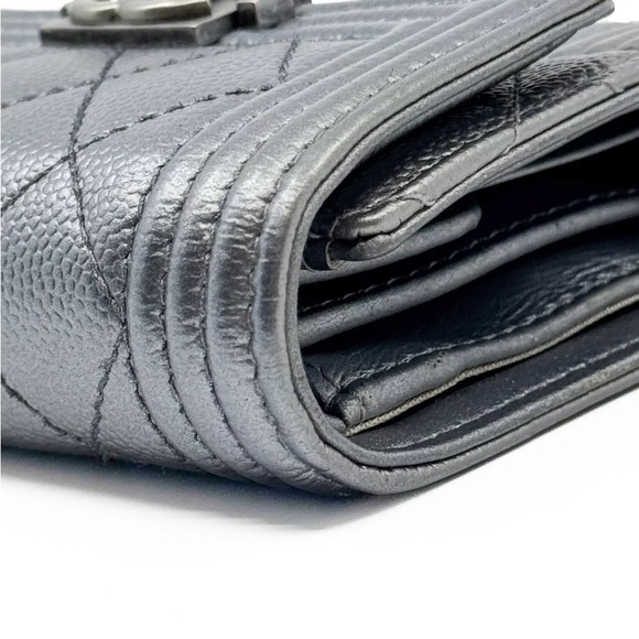CHANEL BOY QUILTED TRIFOLD COMPACT WALLET SILVER - Picture 6 of 16